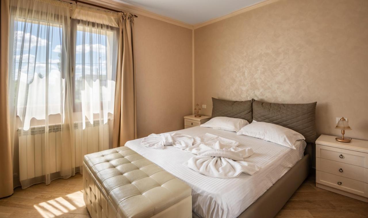 Sns In Vila Ovidiu * Mamaia